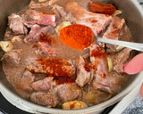 Foto del paso 4 de la receta: Arroz meloso con costilla y alcachofas