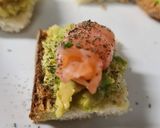 Foto del paso 9 de la receta: 110. Canapés de Salmón Ahumado
