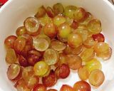Hình bước làm 2 của món Salad nho