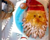A picture of step 4 of Christmas Santa Pull a Part Bread.