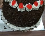 Foto langkah ke 15 dari resep Simple black forest...part 2 (No Mixer).
