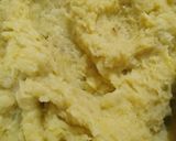 A picture of step 1 of Aloo ke Kabab.