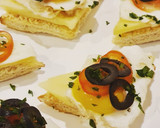 Foto del paso 6 de la receta: Canapés de queso Gruyère