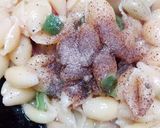 A picture of step 3 of Hot and Dry Macroni.