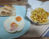 Foto del paso 4 de la receta: Huevos&patatas fritas