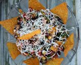 A picture of step 5 of Mexican bhel.