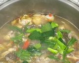 รูปขั้นตอนการทำที่ 6 ของ ต้มยำไก่บ้าน