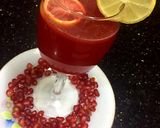 A picture of step 3 of Pomegranate juice.