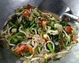 Foto langkah ke 4 dari resep Tumis Kangkung Tauge.