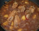Foto langkah ke 3 dari resep Ayam kecap kentang.