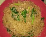 Foto langkah ke 7 dari resep Bihun Jagung Goreng Simple.