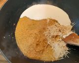 Tejszínes-cukkinis tészta olívabogyóval recept fázis 3 fotója