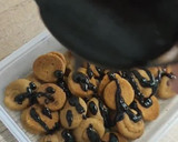 Foto langkah ke 4 dari resep Melted Choco Chip Cookies (Mud Cookies).