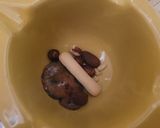 Foto del paso 3 de la receta: Conejo con rossinyols (rebozuelos)cocinado a mi manera. Una delicia