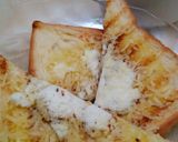 Foto langkah ke 5 dari resep Roti Bakar Keju 5 menit.