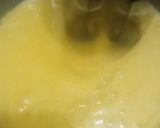 Foto langkah ke 2 dari resep Bolu Kukus Semangka.