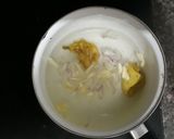 Foto langkah ke 2 dari resep Sup Ayam Enoki.