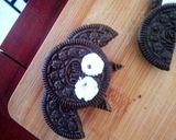 A picture of step 4 of Dracula cookies.