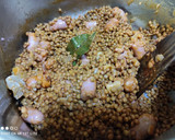 Foto del paso 6 de la receta: Lentejas con salchichas y setas en 25 minutos