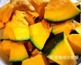 A picture of step 2 of Braised Pork Belly with Kabocha Squash.