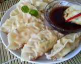 Foto langkah ke 5 dari resep Dumpling/Kulit Siomay/Gyoza.
