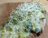 Une image de l'étape 6 de 🌱 Tartine gratinée béchamel aux verts de poireaux (antigaspi).