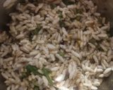 A picture of step 2 of Matar bhel.