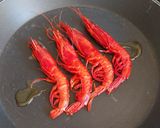 Foto del paso 2 de la receta: Arroz de gambas rojas