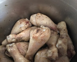 Foto del paso 5 de la receta: Muslitos de pollo con tomate
