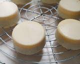Foto del paso 11 de la receta: Semifríos de pistacho y limón con glaseado espejo