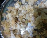 A picture of step 1 of Bread cutlets.