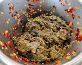 A picture of step 4 of Gongura chutney.