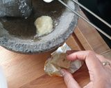 Foto langkah ke 3 dari resep Cireng sambal hijau.