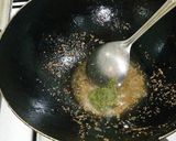 A picture of step 3 of Aloo palak paratha.