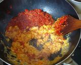 Foto langkah ke 6 dari resep Seblak Kuah Makaroni Ceker.