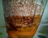 Foto del paso 2 de la receta: Budín de granola con galletas de chocolate bañado en leche conde