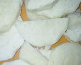 A picture of step 1 of Yam pakora.