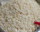 A picture of step 1 of Murmura Chivda.