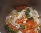 Foto del paso 1 de la receta: Guiso de calamares con patatas