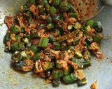मसाला भिन्डी (Masala bhindi recipe in hindi) रेसिपी चरण 3 फोटो