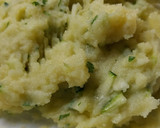 Foto del paso 3 de la receta: Pisto con tortitas de patata y yema de Huevo