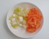 Foto langkah ke 2 dari resep Ikan Bawal Goreng Asam Manis Pedas.