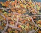 Foto del paso 5 de la receta: "Arroz de coliflor con tres delicias a mi manera"🍚🍛🍚🤔😁😉