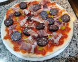 Foto del paso 3 de la receta: Pizza salada extra picante (mi estilo)