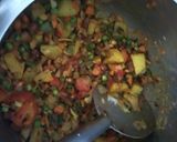 A picture of step 2 of Veg Dalia with oats.