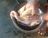 Hình bước làm 1 của món Gà hấp sả ớt