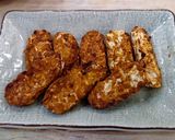 Hình bước làm 3 của món Tempeh đậu gà ướp sốt nướng