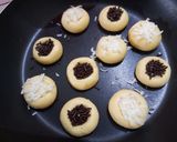 Foto langkah ke 4 dari resep Cookies Teflon.