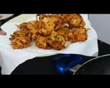 A picture of step 6 of Noodles pakora.