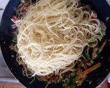 A picture of step 9 of Spaghetti (fried).
